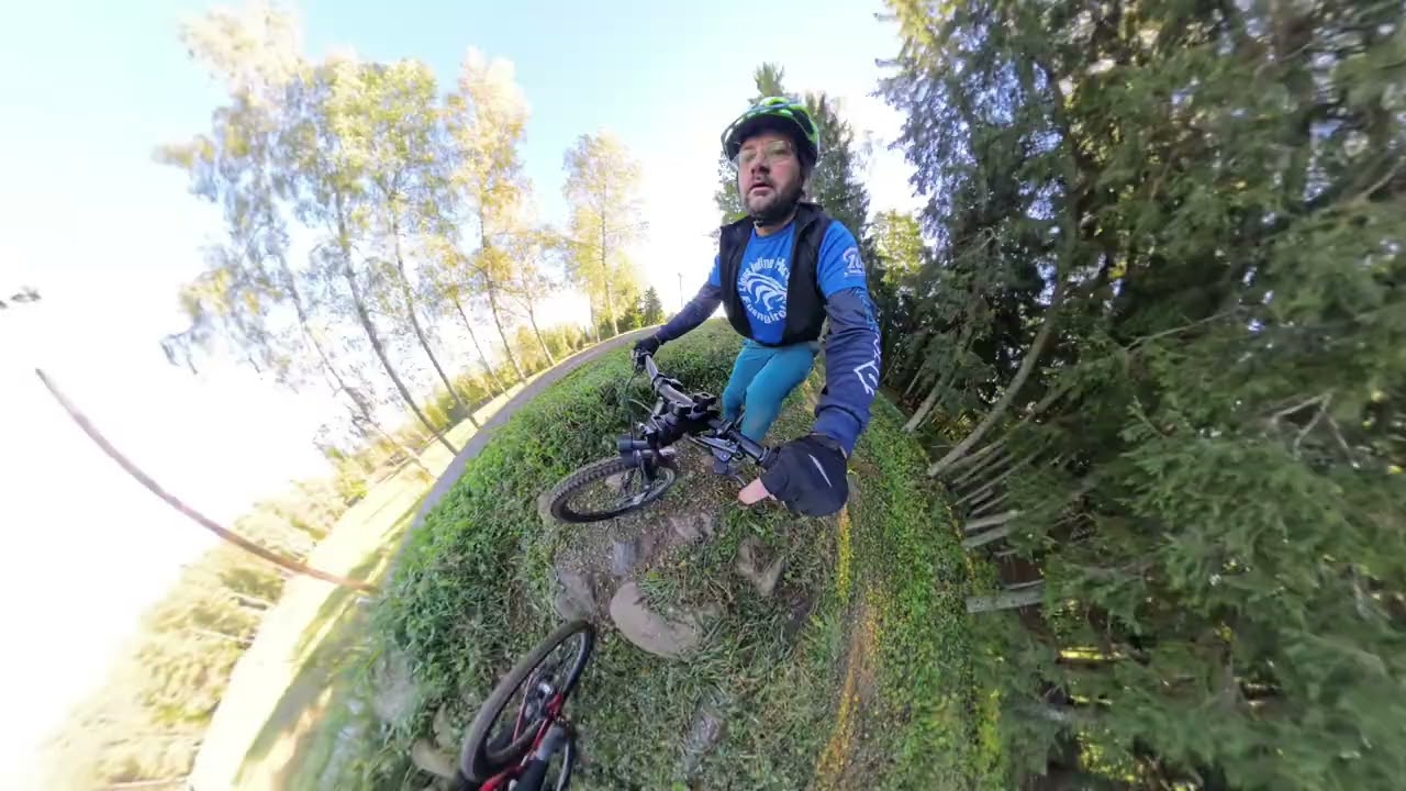 Epic Autumn Weekend Escape: Mountain Biking in South Estonia's Voorem&auml;gi, Munam&auml;gi Tehvandi