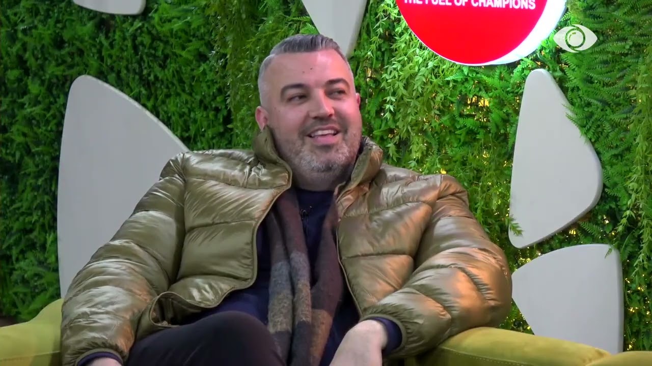 “U lage ti?”/ Miri ironizon Artanin: Ikën pëllumbat, vid-vid-vid...