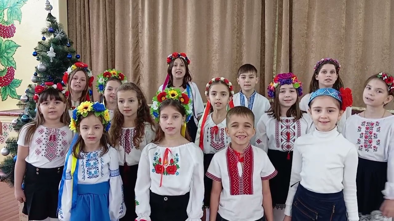 Привітання з Різдвом і Новим роком від музичного ансамблю 