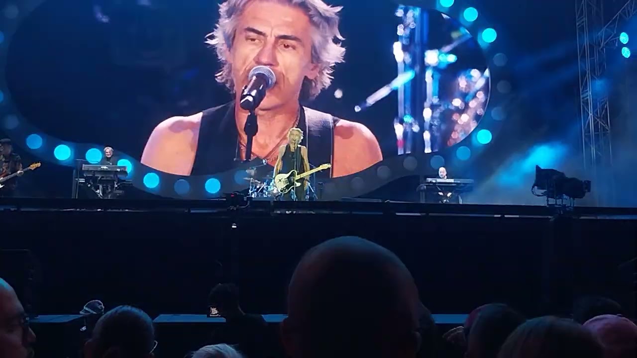 Balliamo sul mondo – Ligabue, La Notte di Certe Notti (Campovolo 2025)