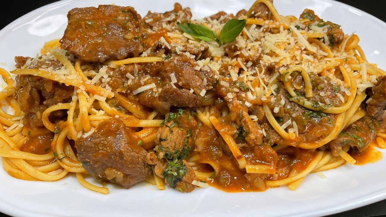 Tallarín de Carne ecuatoriano