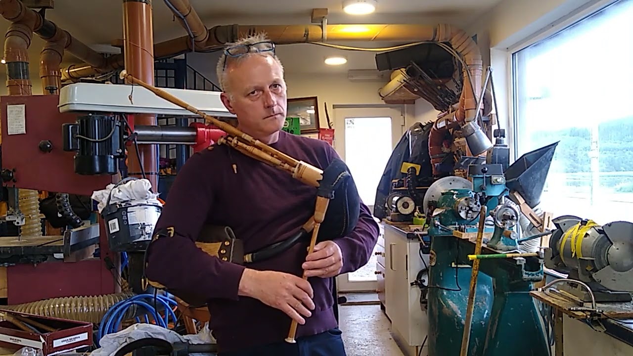 cherry smallpipes.