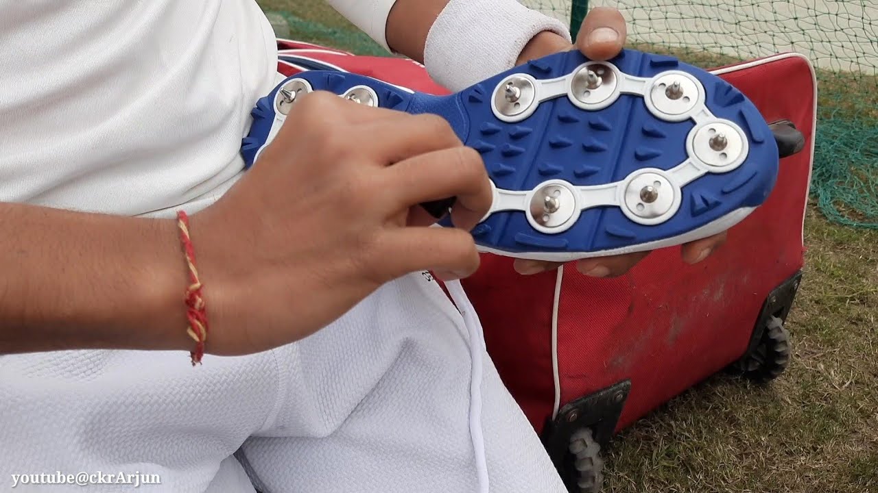 Best Cricket Spikes 