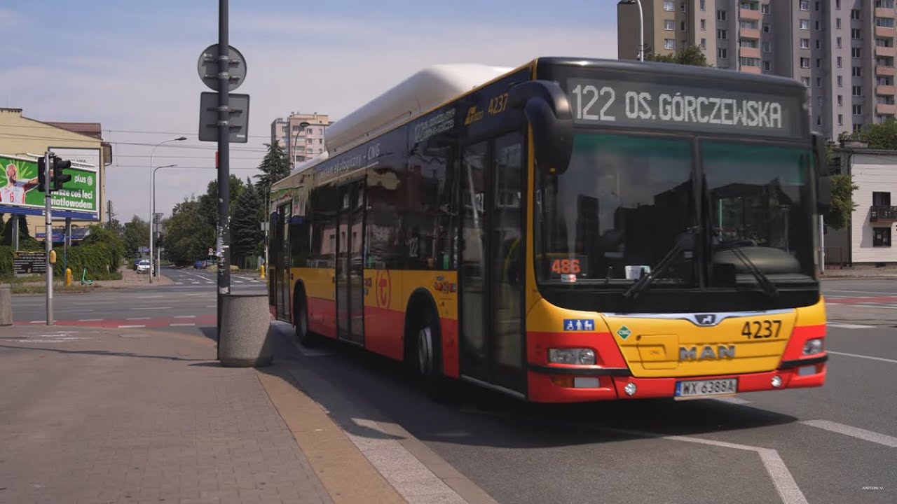 Poland, Warsaw, bus 122 ride from Hala Wola to Rozłóg