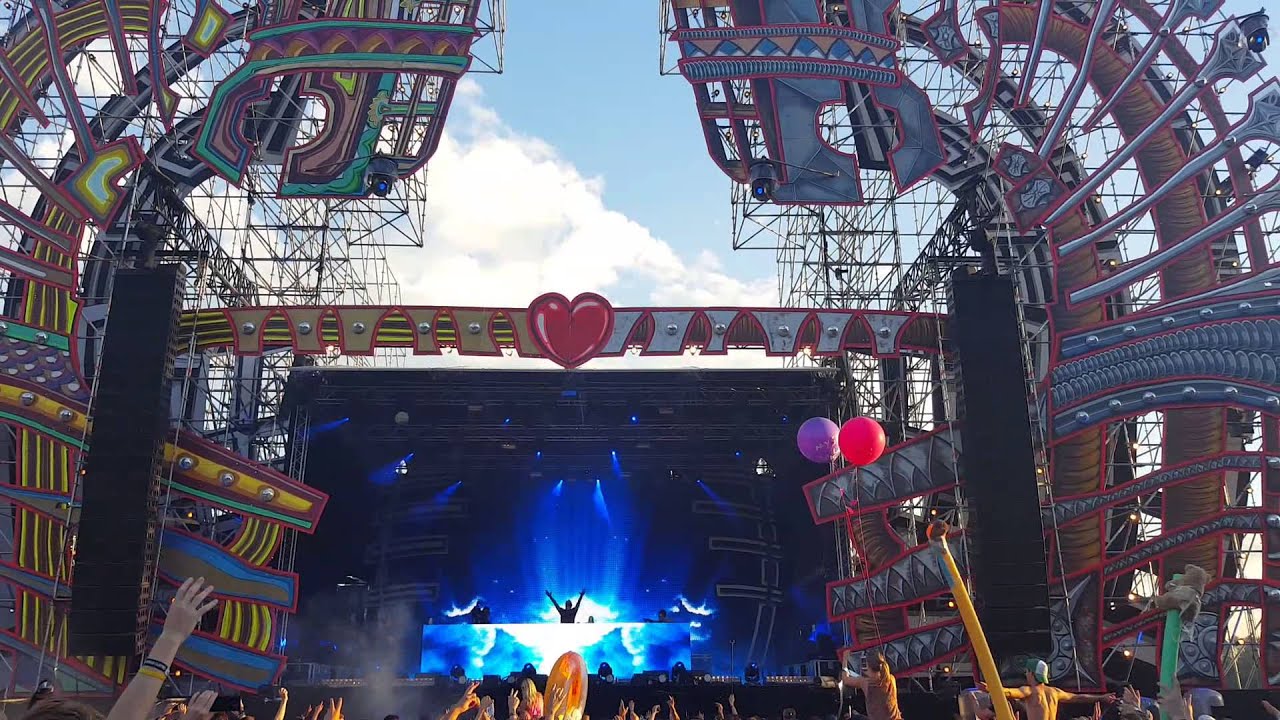 Headhunterz and R3hab - Won't Stop Rocking @Mysteryland