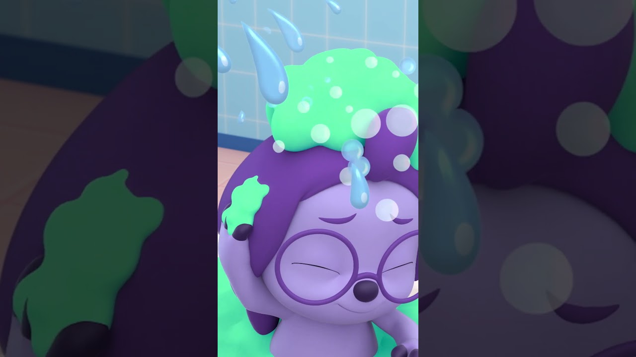 🫧 Colorful Bubble Bath with Hogi 💚 🛁  #shorts