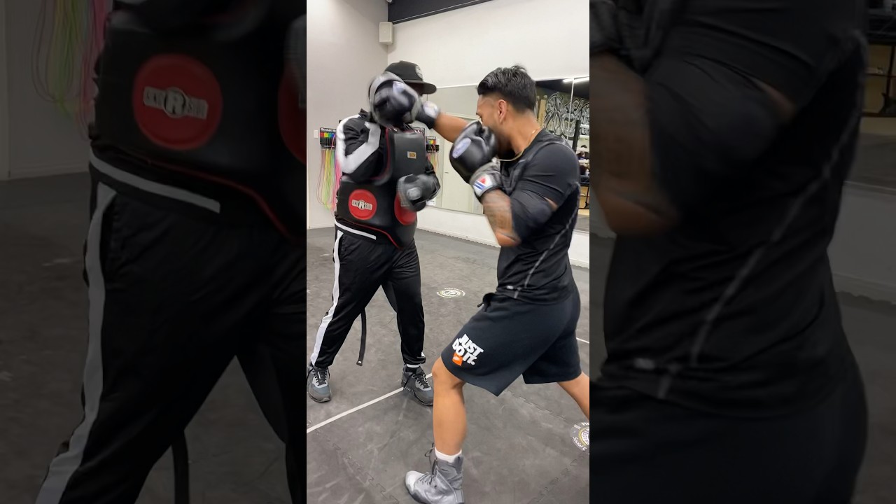 16oz Mitt work 🥊. | Mitts with Coach Berlin at Bomber Squad Boxing Academy #boxing