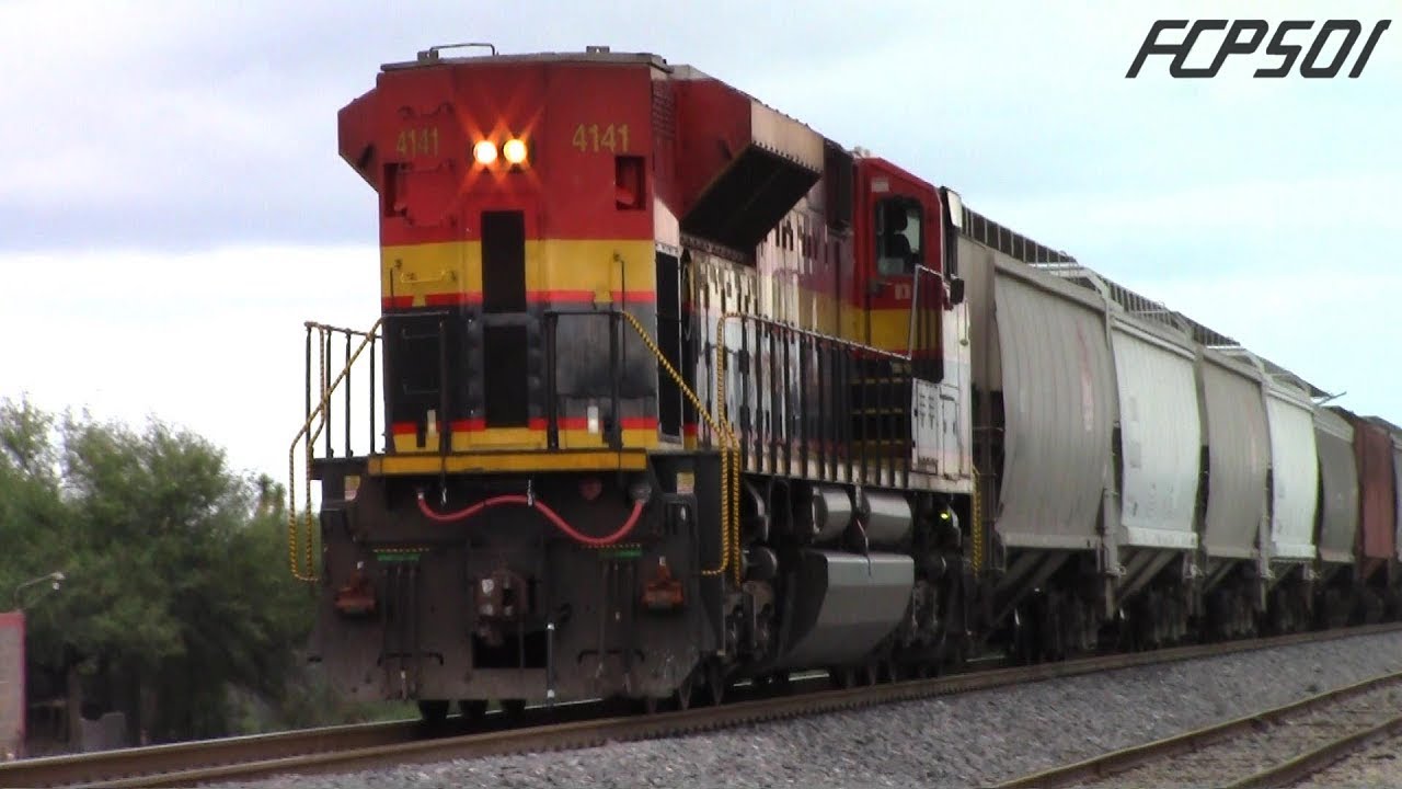 Trenes KCSM corriendo por Venado, San Luis Potosí. Distrito Vanegas.