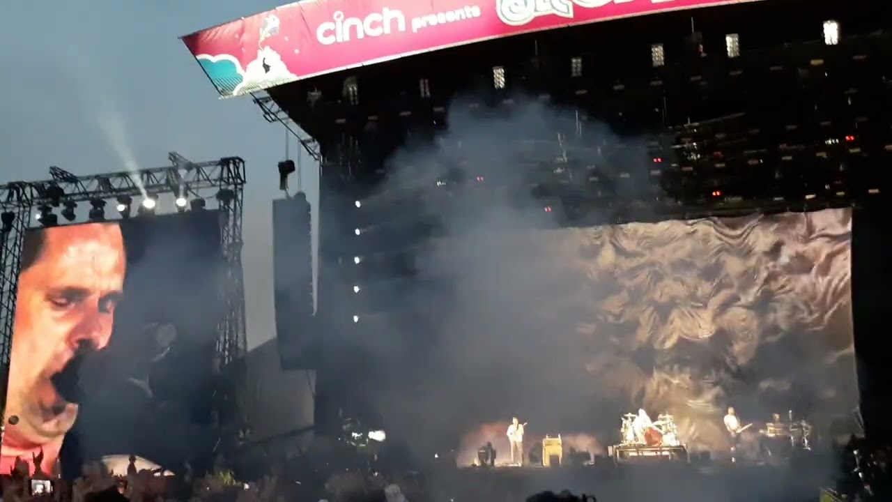 Muse - Pressure 19/06/22 Isle of Wight Festival live 2022