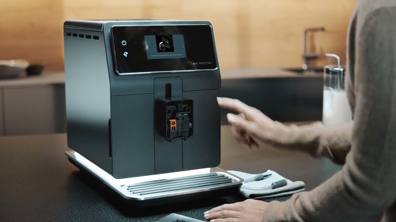 WMF Perfection - How to video (Melksysteem reinigen)