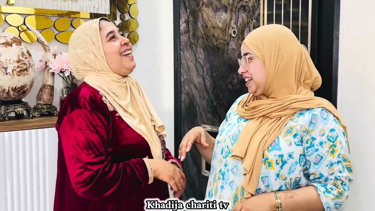 فيلم قصير الجارة العيشورية😡 فرتكات الشمل الجارتها او طلقتها على راجلها ب سبب الغيرة لكن متوقعاتش بلي