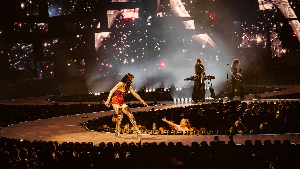 Katy Perry - ALL THE LOVE l The Lifetimes Tour