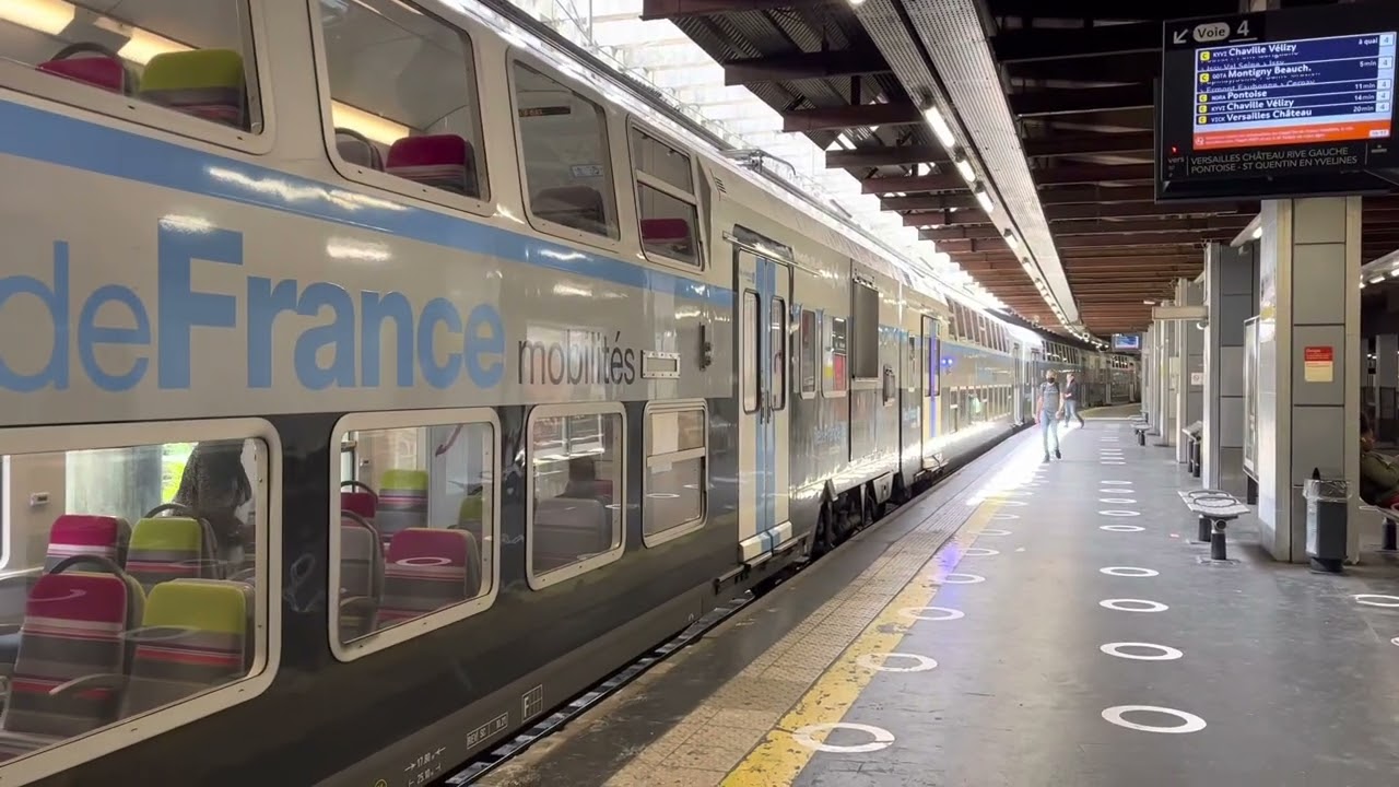 Ligne C du RER. Station Invalides.
