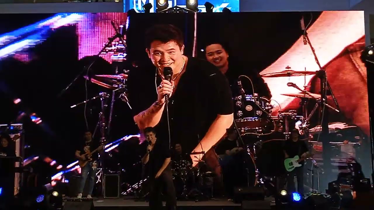 Juan Karlos - Ere (live) || camcorded by Jonathan Ang alias Dr. Jones
