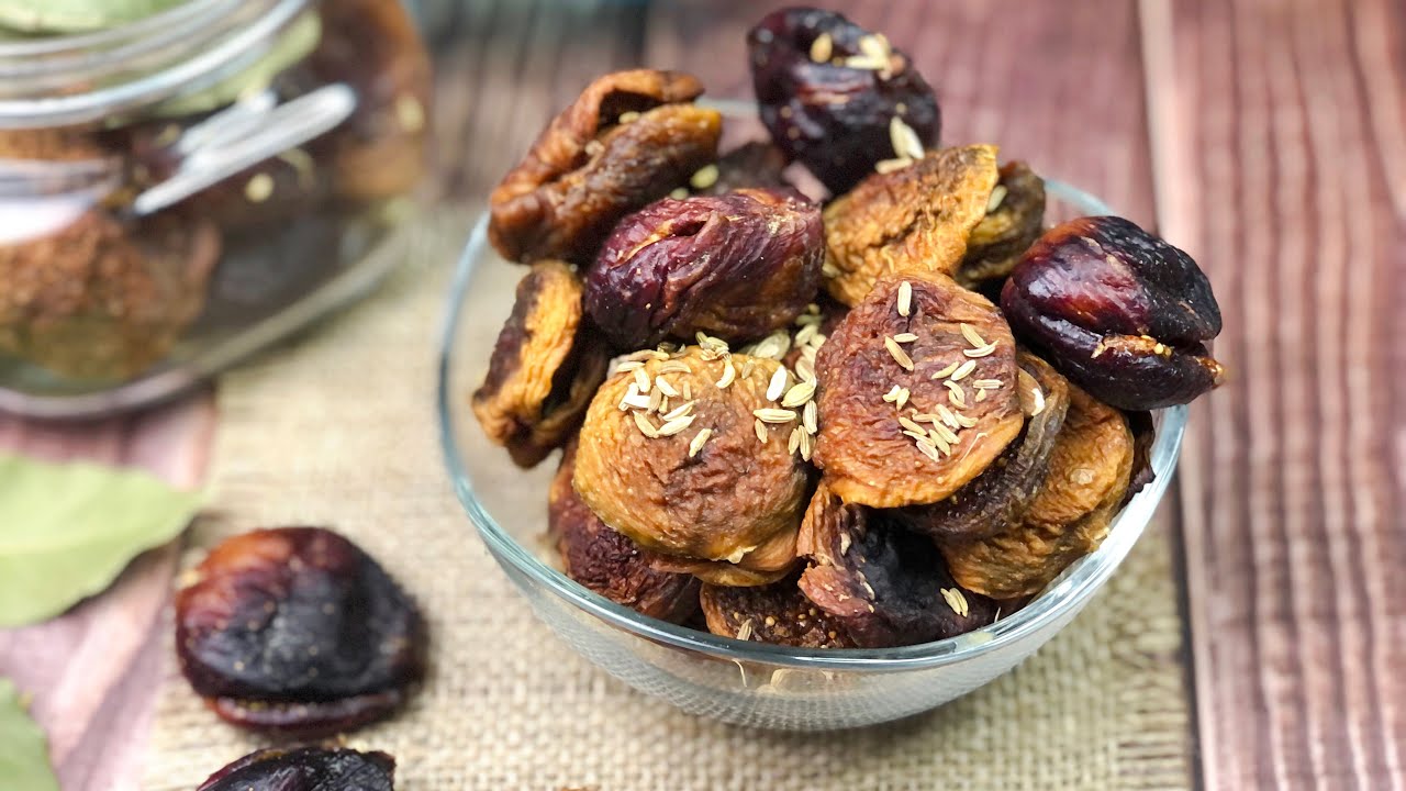 FICHI SECCHI CALABRESI  facilissimi da preparare e tanto golose. Ricetta tipica calabrese