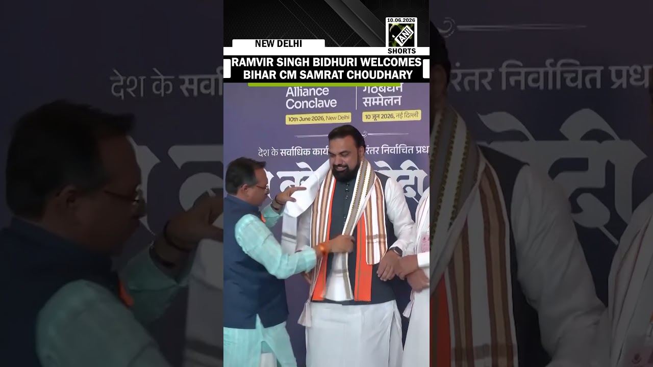 Ramvir Singh Bidhuri welcomes Bihar Deputy CM Samrat Choudhary during political interaction