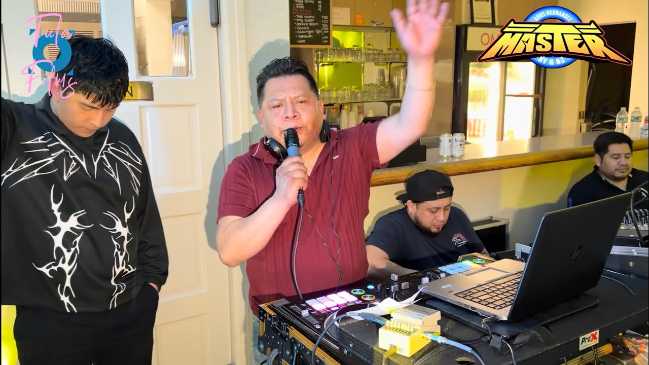Sonido Mazter Ariel Hernandez en 15 Años NY la nueva cumbia de Oscar Cadena Grupo Ternura