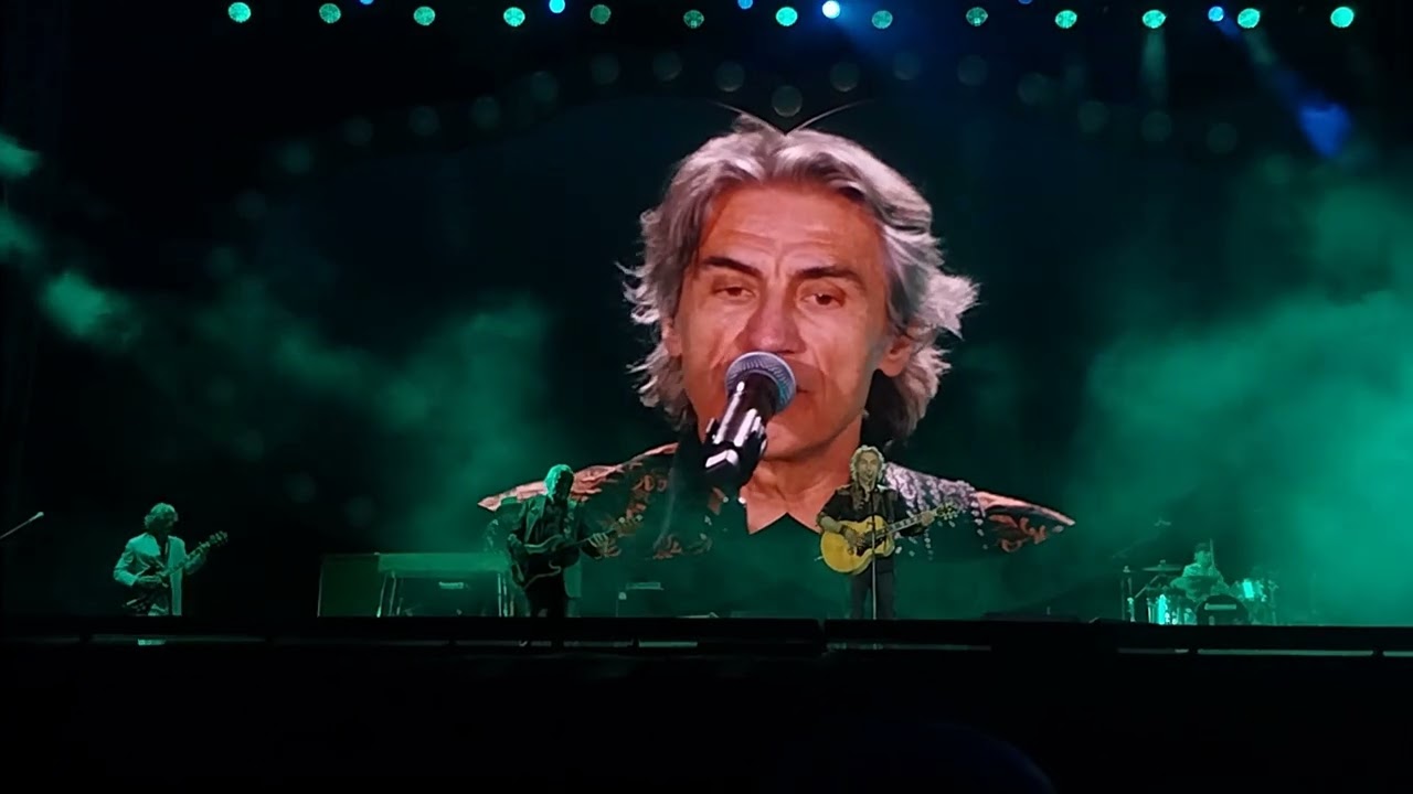 Hai un momento, Dio? – Ligabue, La Notte di Certe Notti (Campovolo 2025)