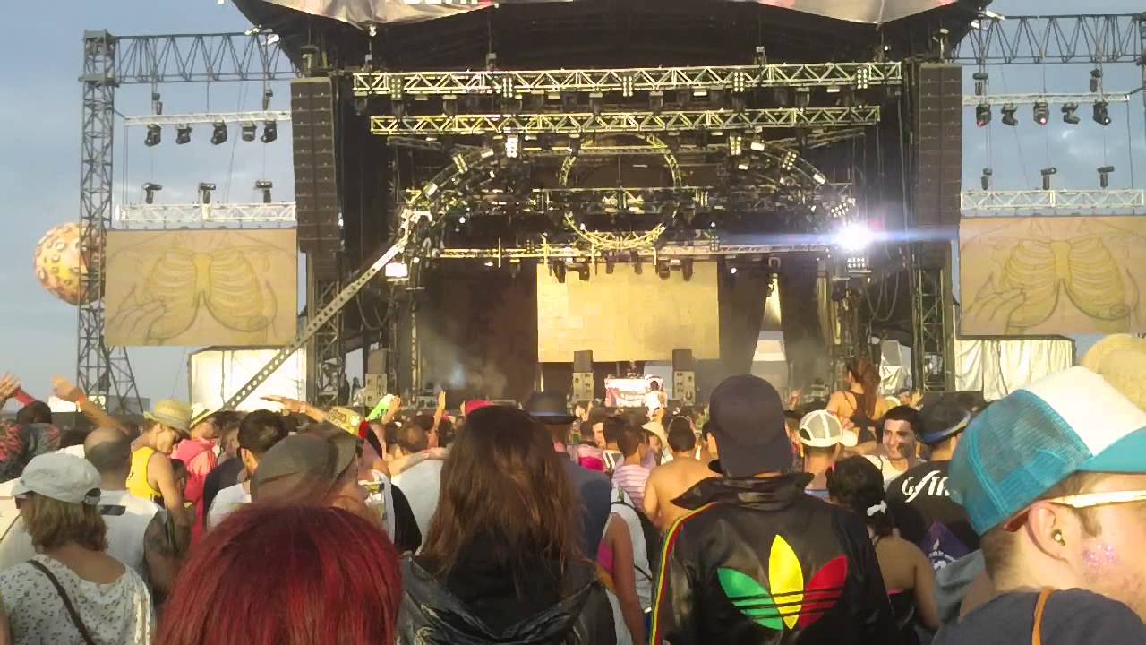 LEN FAKI @ MONEGROS FESTIVAL  2013