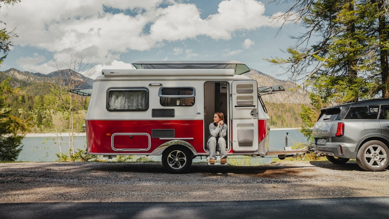 This Camper Looks Vintage… But It’s Packed With Modern Tech! 2026 Eriba Touring