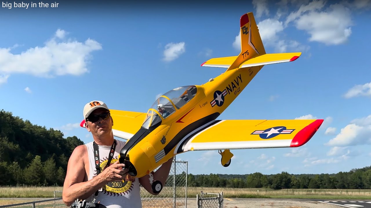 E-flite  Carbon-Z  T-28 Trojan 2.0M  Fun Flight !