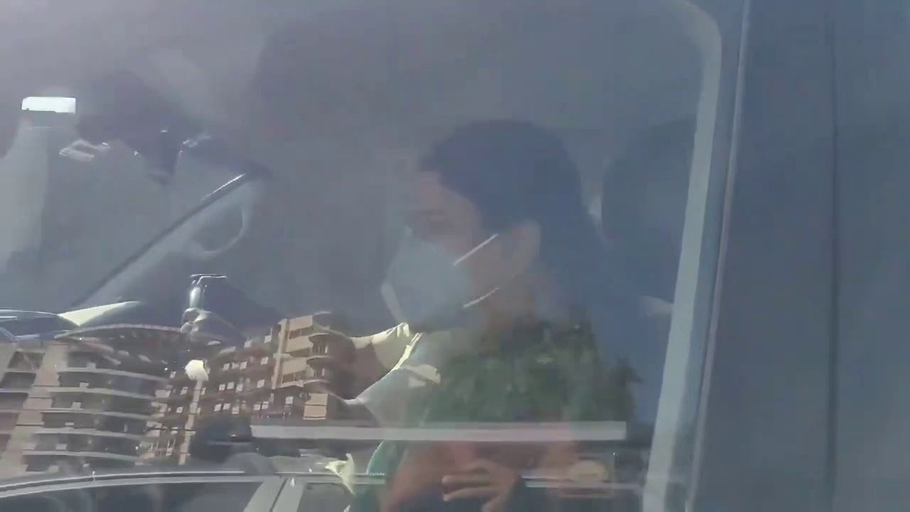 Sasikala with AIADMK Flag | Bangalore to Chennai