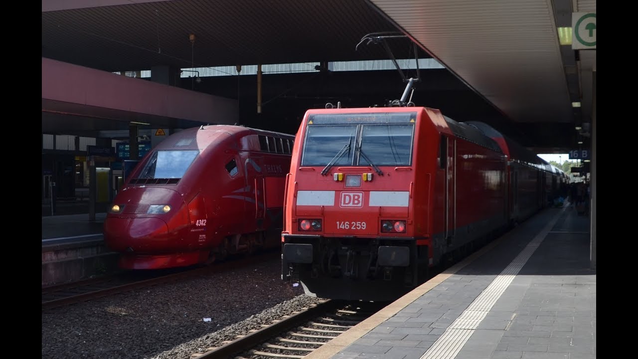 120 146-6 On Tour: Sonntag Morgen in Düsseldorf Hbf.