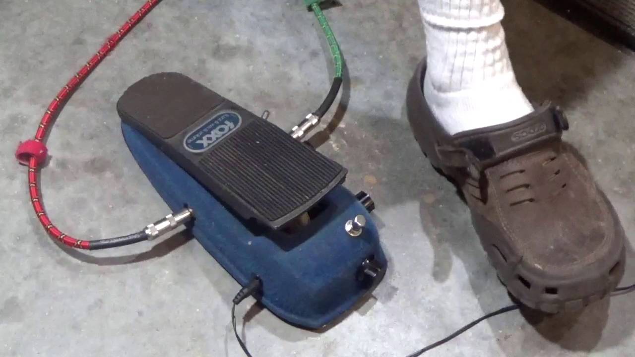 Foxx Fuzz/Wah/Volume (original vintage) Pedal Demo