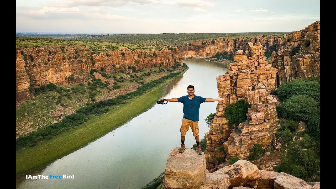 018. I camped in GANDIKOTA Canyon. 1/3