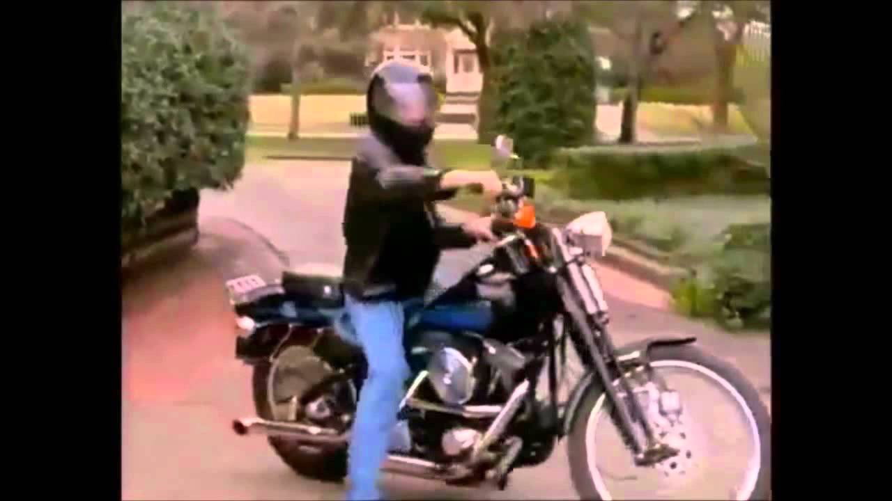 WALKER TEXAS RANGER Sons of Thunder // Sand in the Hand
