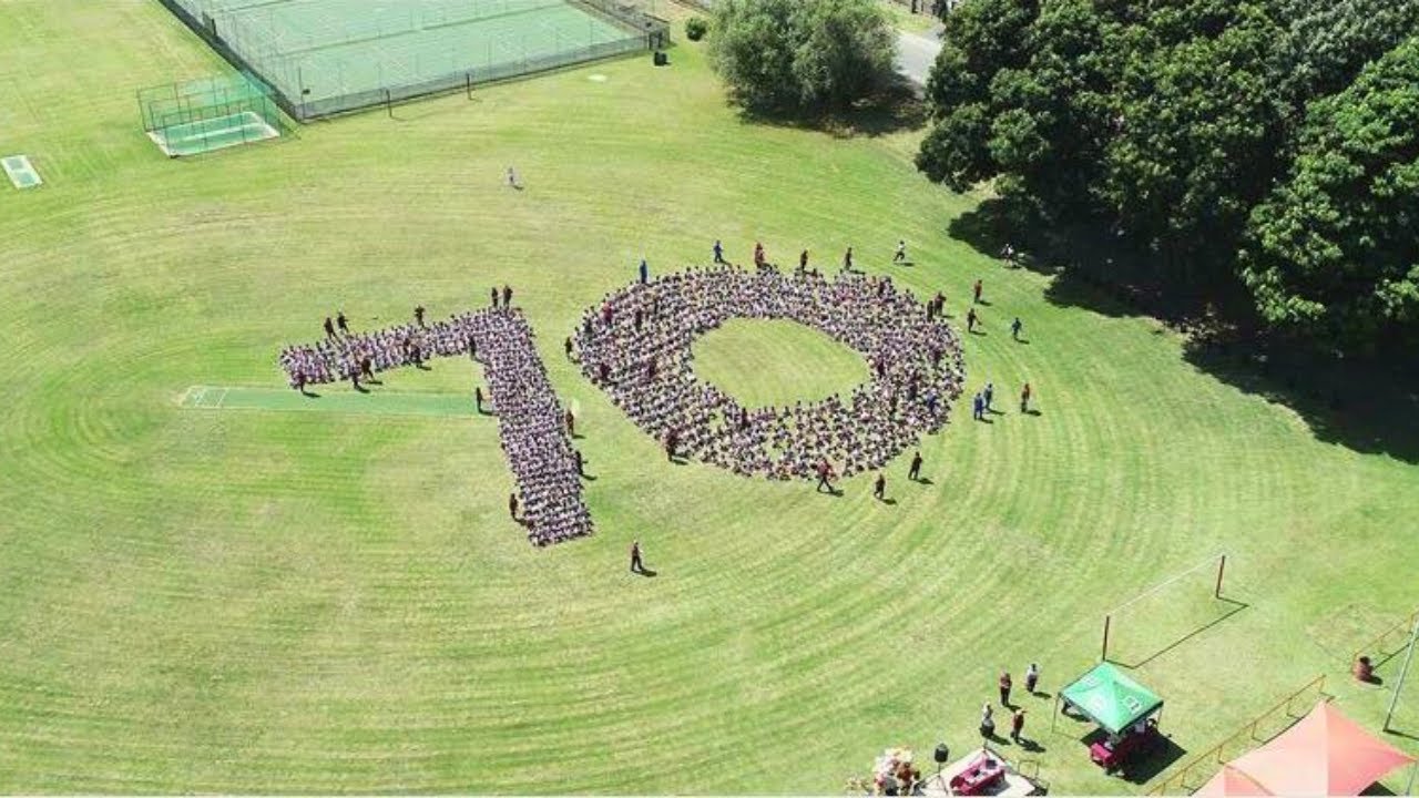Robertsham Primary School celebrates 70 years of excellence