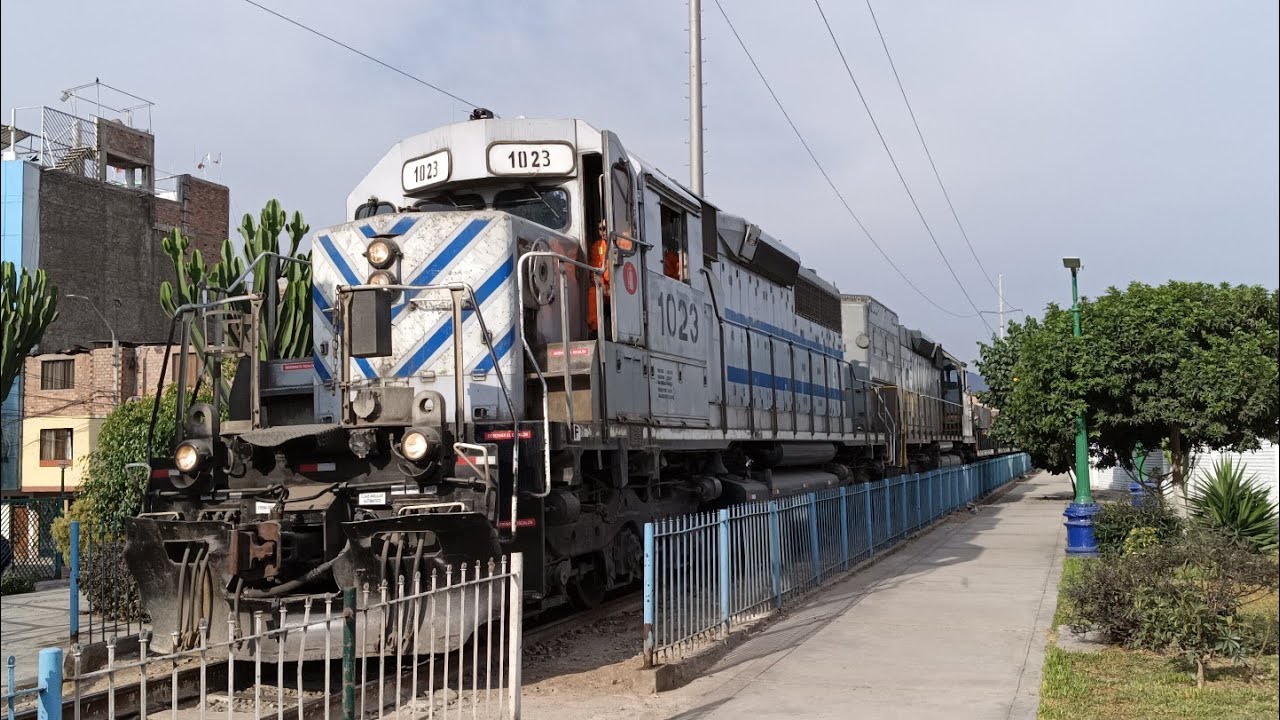 EMD SD40-2 #1023 & SD40-T2 #1024 & G22CW #539