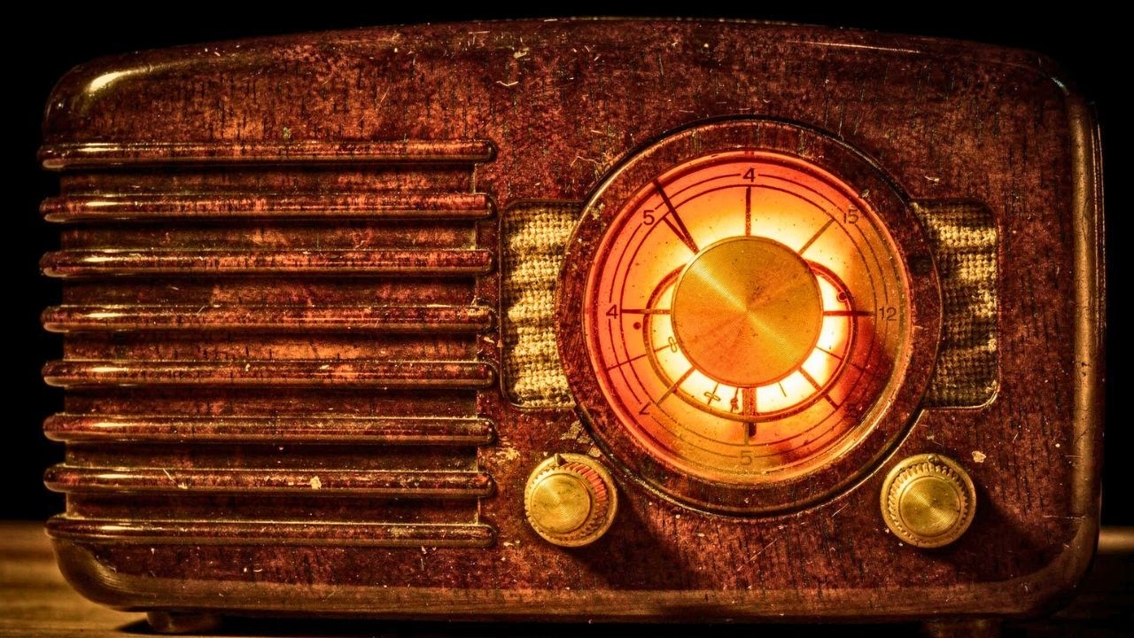 Vintage Morning Radio Jazz Vol. [3] – 1930s 1940s Vintage Swing & Vinyl Background Music