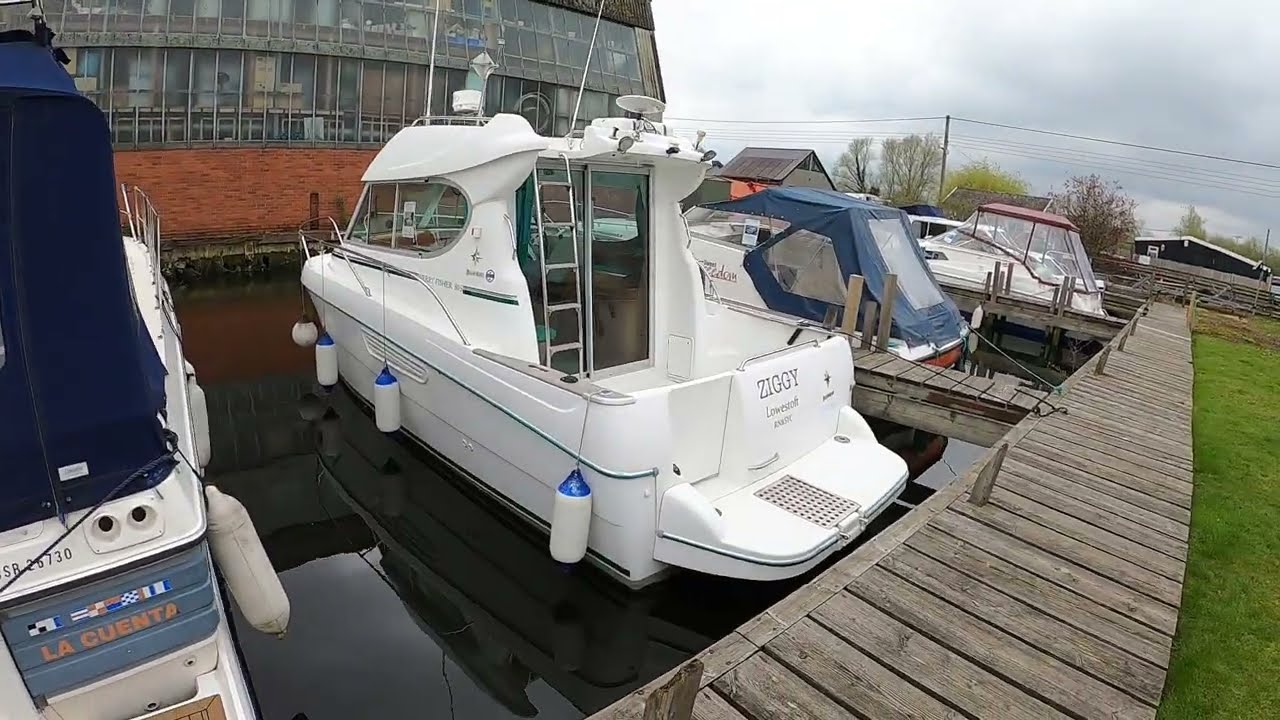 Merry Fisher 805 / Boat Review