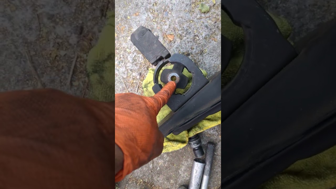 2007 Toyota Corolla 1.8 automatic transmission removal 