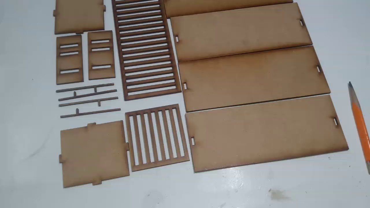Contenedor  (container) a escala 1-32
