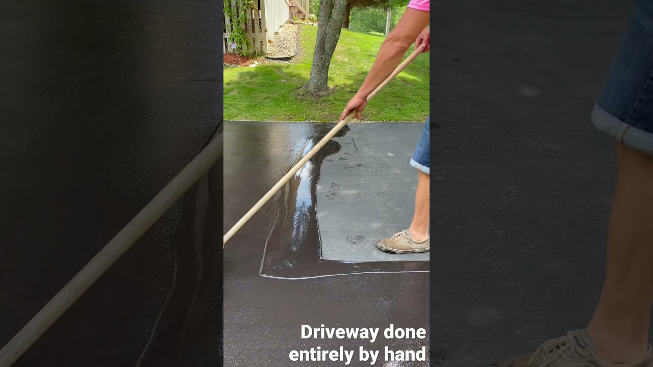 Sealcoating a driveway by hand