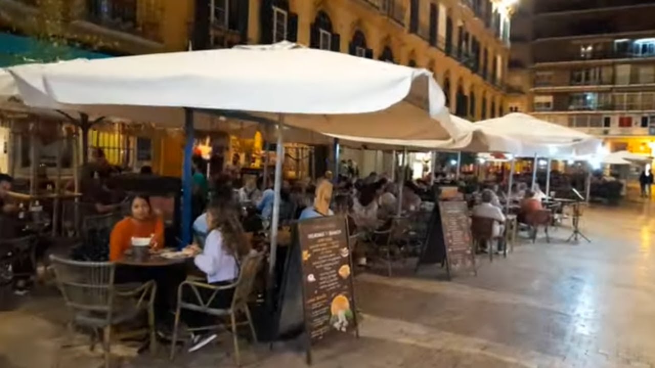 Malaga Spain Walking Tour - Evening Walk Nightlife Picassos House to Old Town Bars and Restaurants