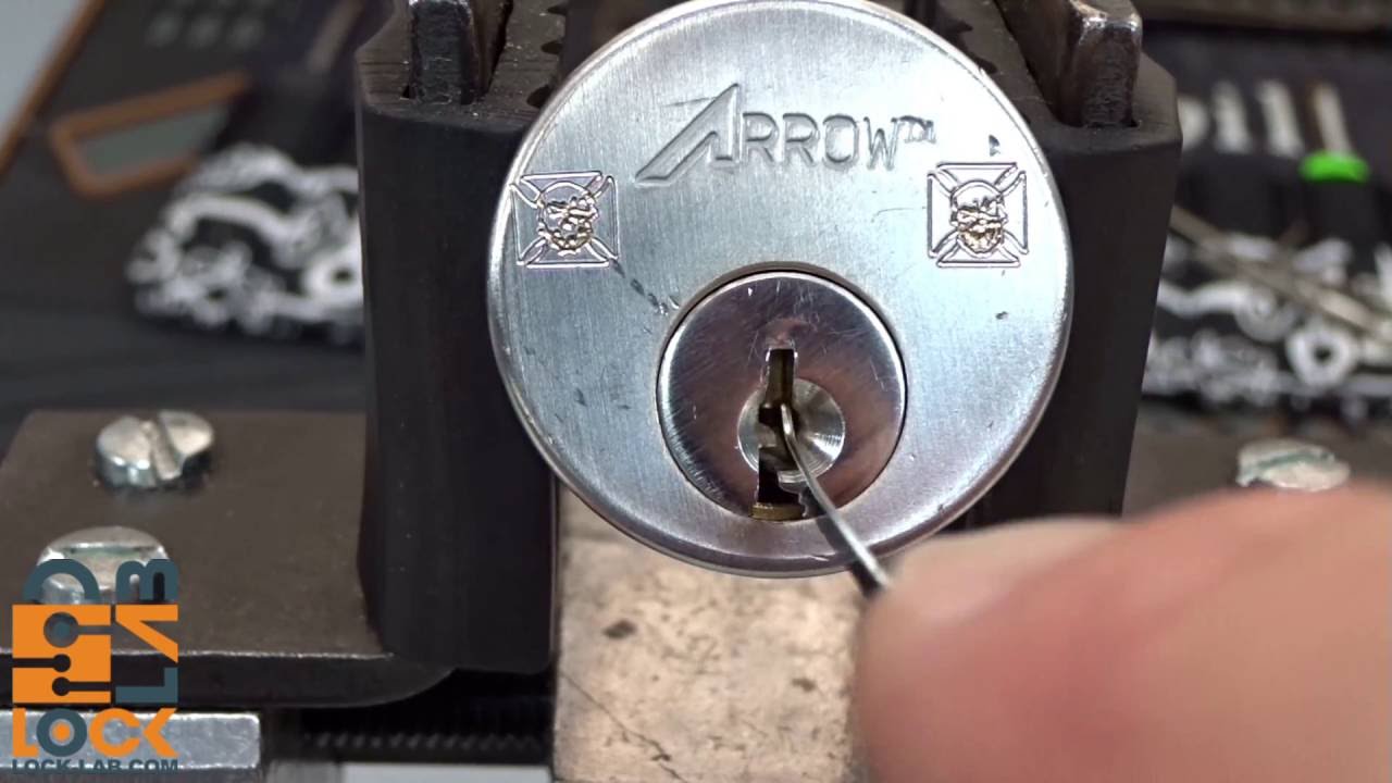 (888) Farmer13's Awesome Arrow