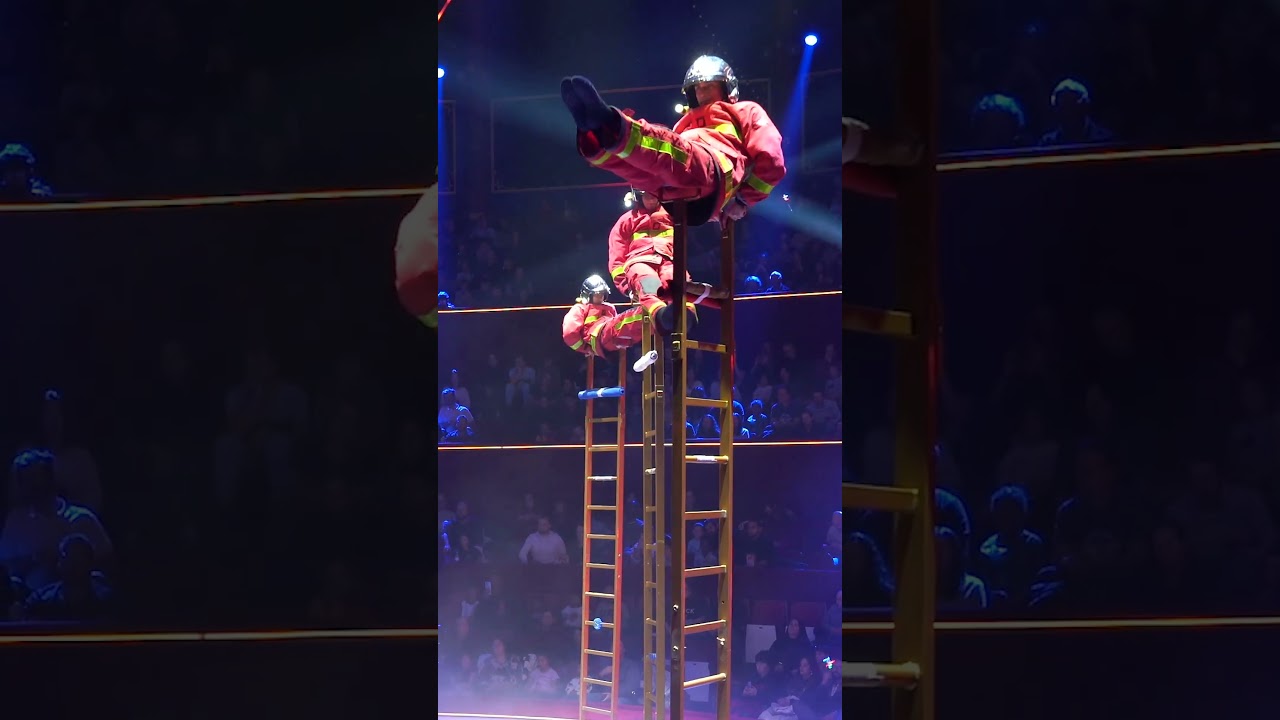 Les pompiers font leur cirque