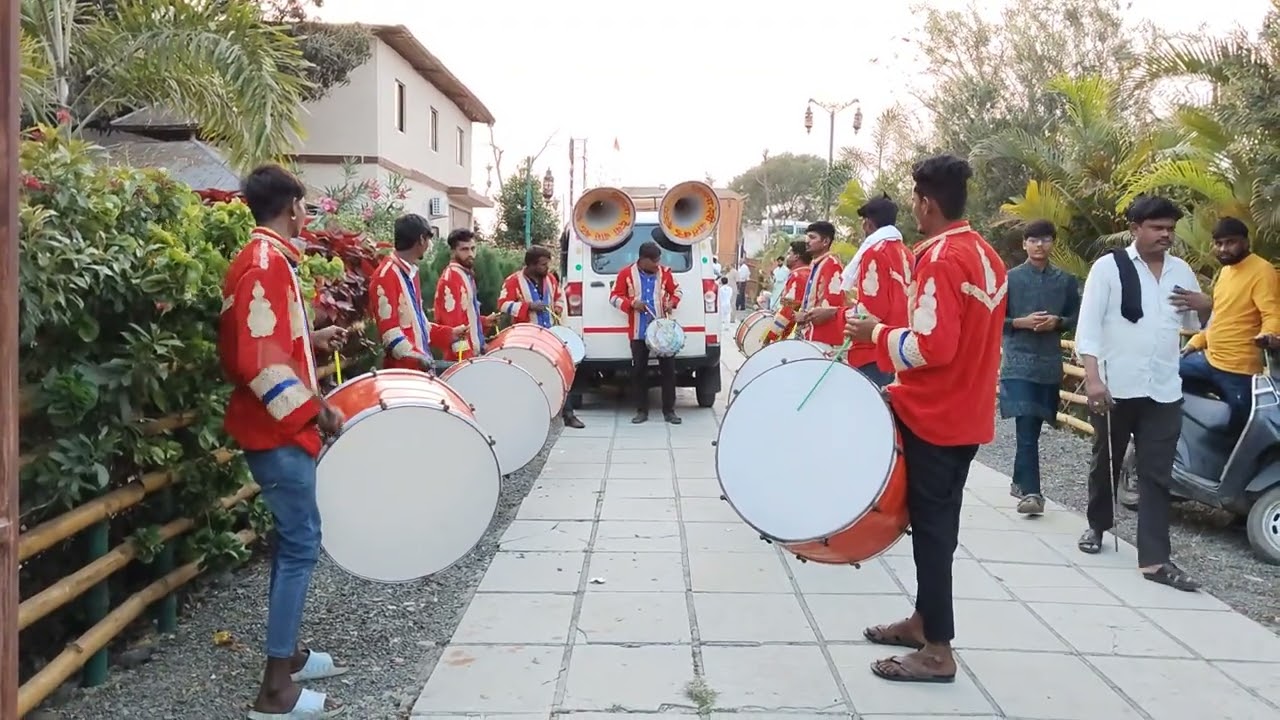 Be Kadar...Ram Lakhan Movie  #ramlakhan #band #bollywood #viralvideo 