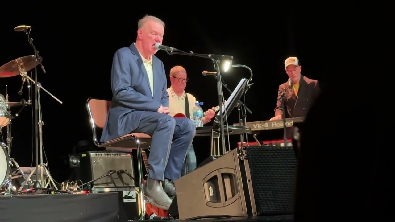 Edwyn Collins The Testimonial Tour 2025: Snippets from Theatre Royal, Glasgow, 27th September.