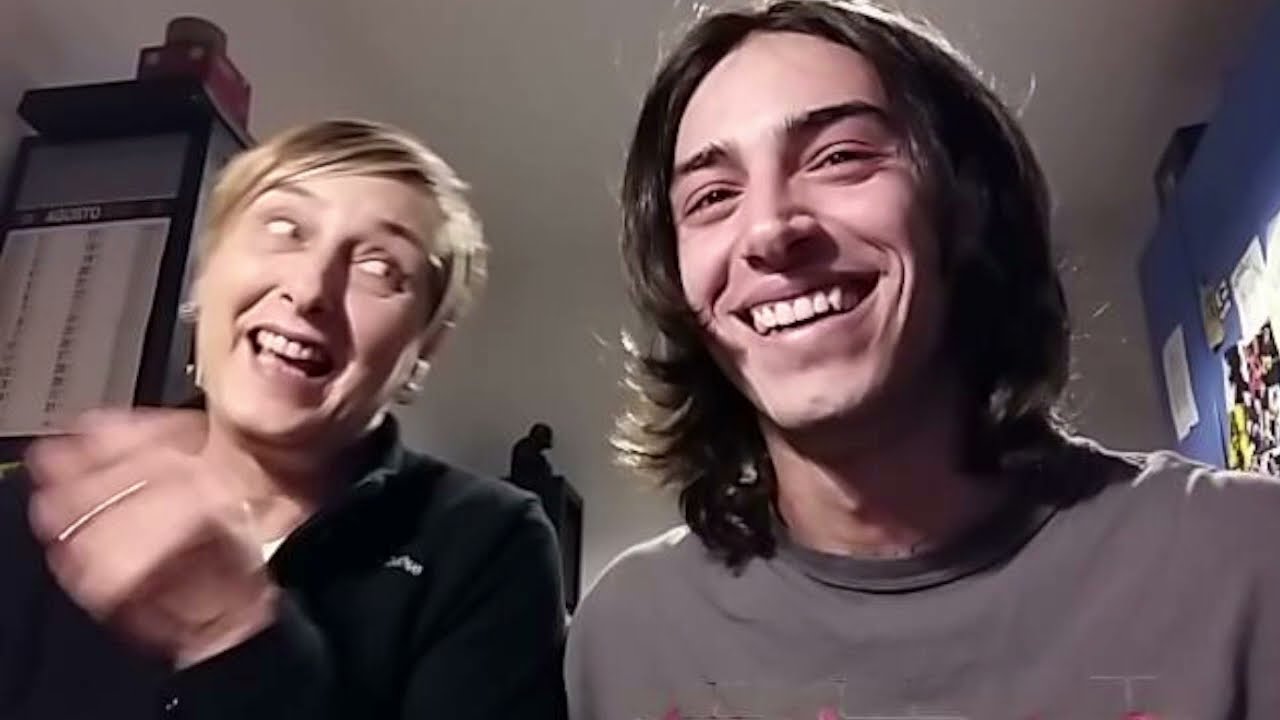 LIVE CON MIA MAMMA DALLA MIA VECCHIA CASA|| 26/12/2021