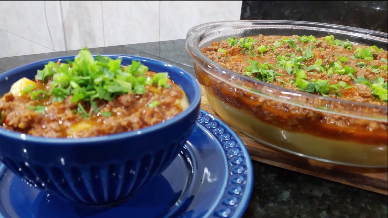 POLENTA COM MOLHO DE CARNE MOÍDA