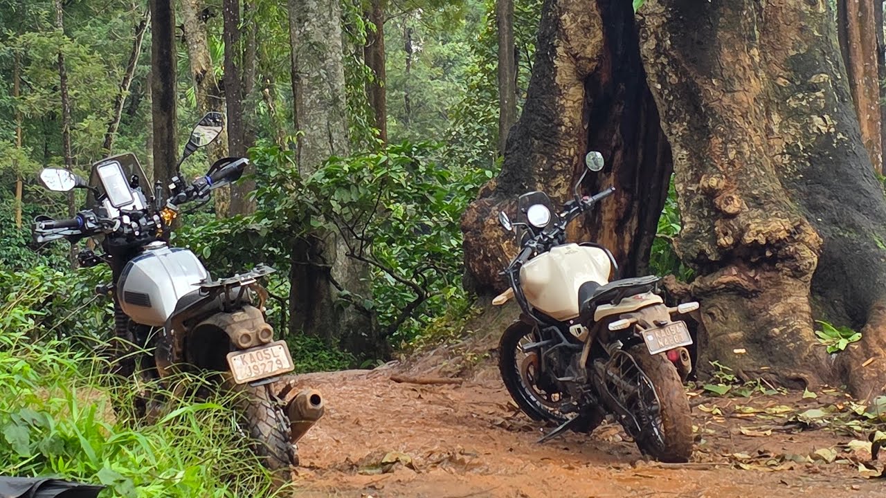 Yezdi Adventure vs Royal Enfield Himalayan in moderate off road 