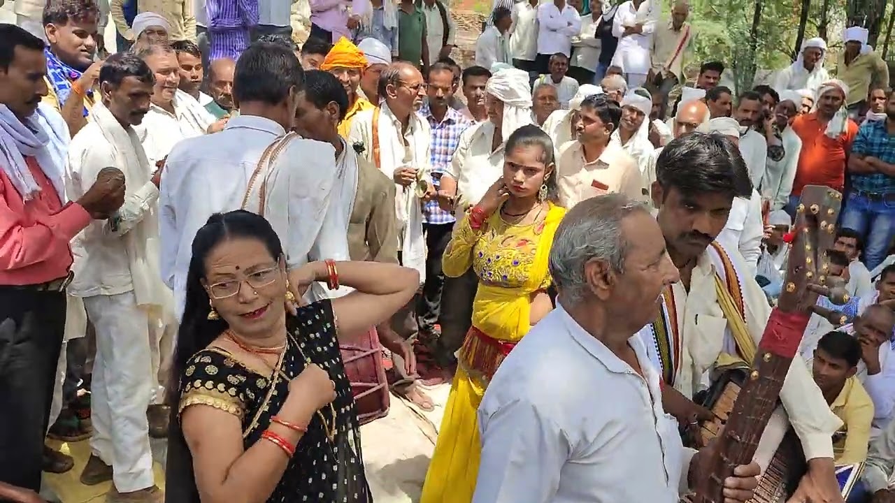 मुन्नालाल गितारी अमर सिंह नसीरपुर  मदनपुर में राजपूती होली, अरविन्द जैमतपुर के सथियों ने उठाया आनंद