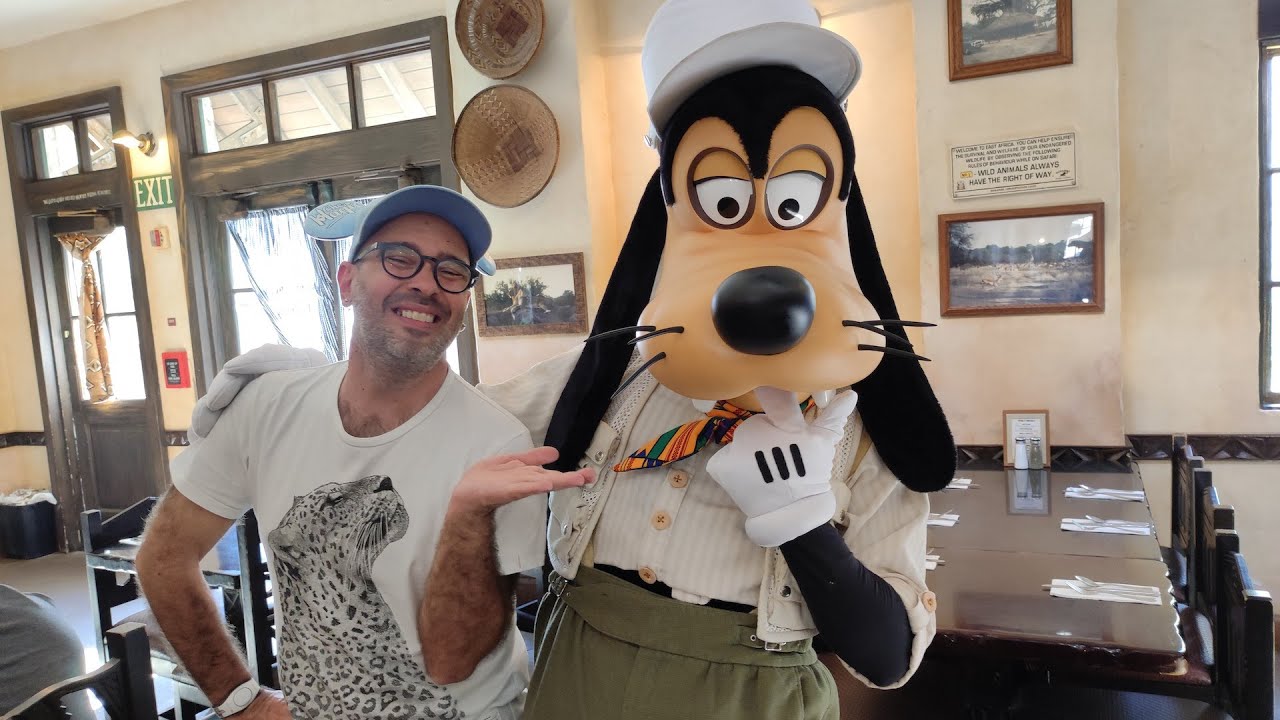 COMIDA CON PERSONAJES EN ANIMAL KINGDOM  DE WALT DISNEY WORLD - vLog Orlando Marzo 2023 - Día 3