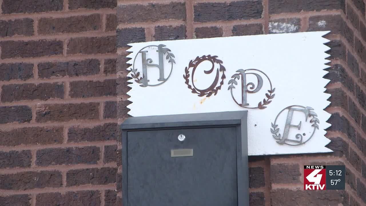 Центр реабилитации Hope Street of Siouxland празднует окончание программы реабилитации более чем ...