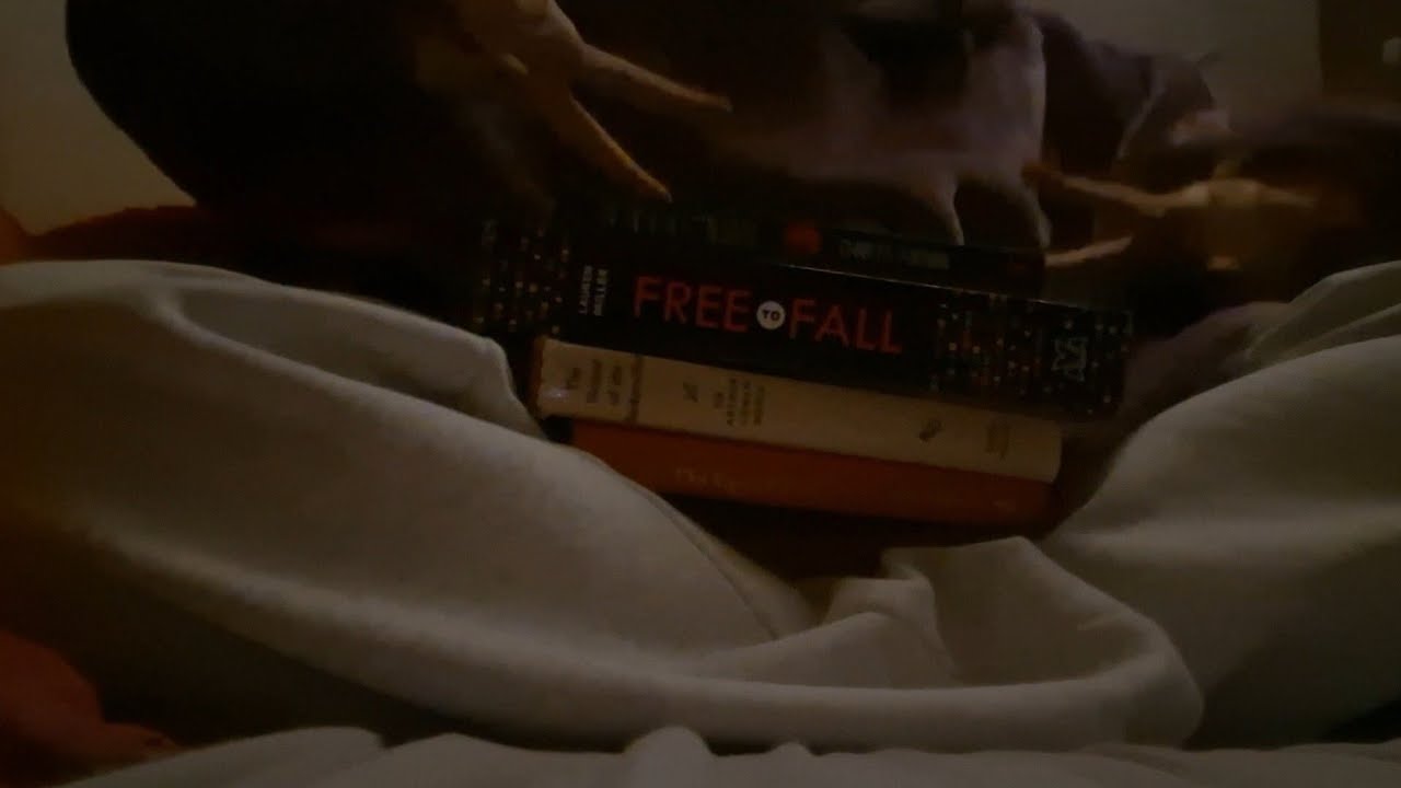 Tapping, scratching and rubbing books - LoFi ASMR