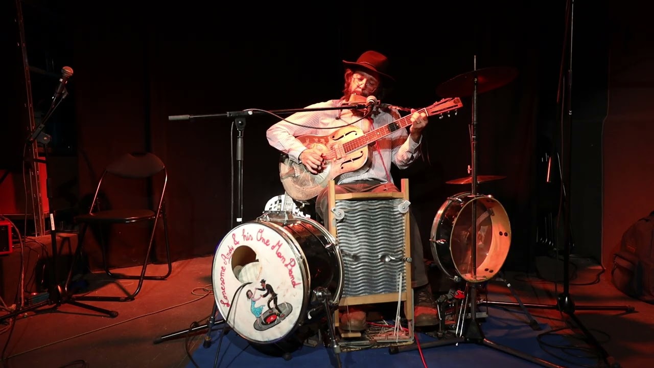 BLUES im Schloss 4716 mit lonesome Andi & his one Man Band